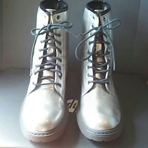 Rue 21 Silver Metallic Combat Boots Size 7/8